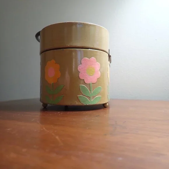 Vintage Metal Box Purse Flowers - Picture 7 of 13